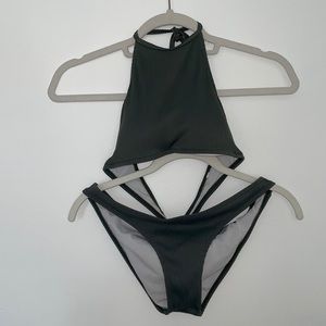 Cupshe green ribbed high neck bathing suit set